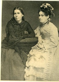 [Petronila Alcayaga y Lucía Rojas]  [fotografía]