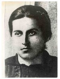 [Retrato de Gabriela, 1908]  [fotografía].