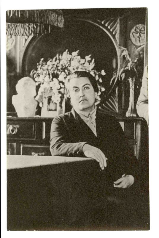 [Retrato de Gabriela, 1918]  [fotografía].