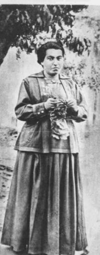 [Retrato de Gabriela, 1914]  [fotografía].
