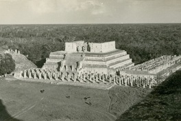Vista de Chichén Itza  [fotografía].