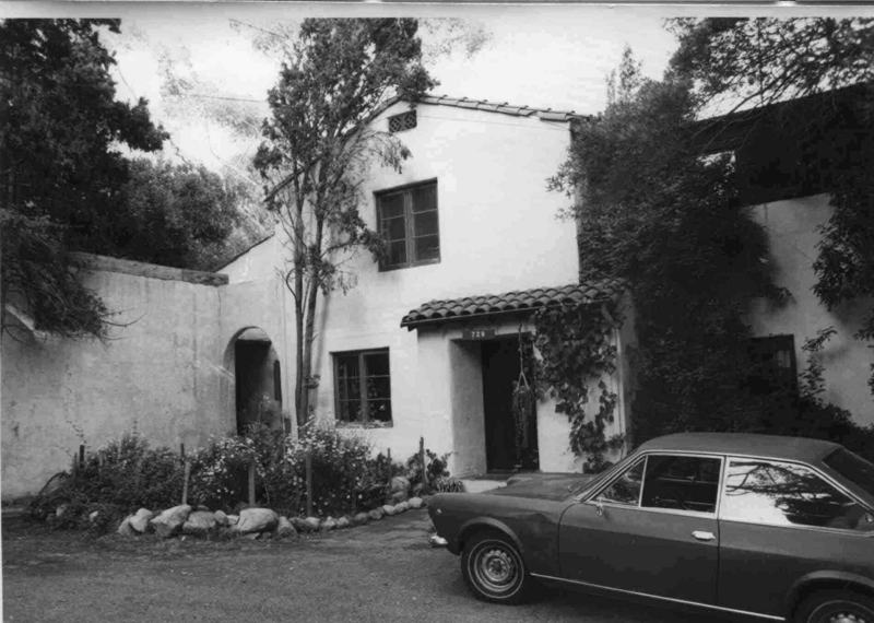 [Casa de Santa Barbara]  [fotografía].