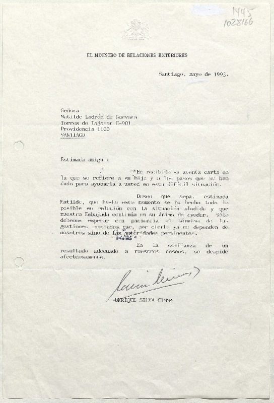 [Carta] 1993 mayo, Santiago, Chile [a] Matilde Ladrón de Guevara  [manuscrito] Enrique Silva Cimma.