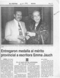 Entregaron medalla al mérito provincial a escritora Emma Jauch  [artículo].