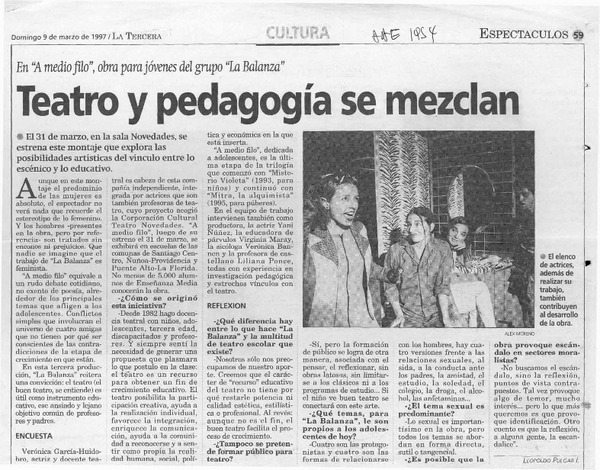 Teatro y pedagogía se mezclan  [artículo] Leopoldo Pulgar I.