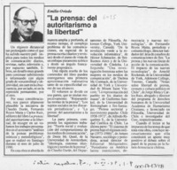 "La prensa, del autoritarismo a la libertad"  [artículo] Emilio Oviedo.
