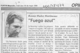 "Fuego azul"  [artículo] Ronnie Muñoz Martineaux.