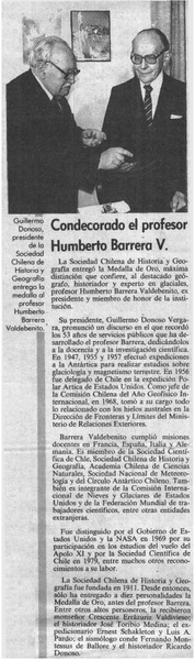 Condecorado el profesor Humberto Barrera V.