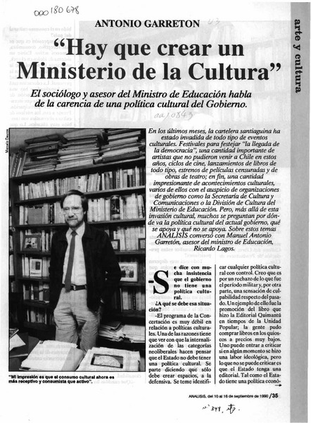 "Hay que crear un Ministerio de la Cultura"  [artículo] Margarita Cea.