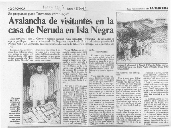Avalancha de visitantes en la casa de Neruda en Isla Negra  [artículo] Juan C. Camus [y] Ricardo Pastén.
