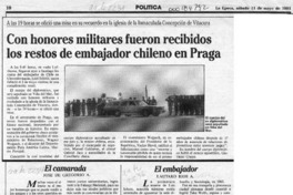 Con honores militares fueron recibidos los restos de embajador chileno en Praga  [artículo].