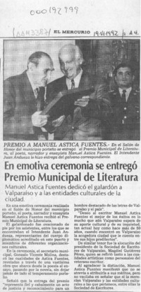 En emotiva ceremonia se entregó Premio Municipal de Literatura  [artículo].