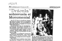 "Drácula" sobrevuela el Monumental  [artículo] Juan Carlos Maya.