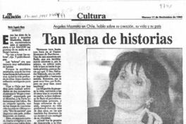 Tan llena de historias  [artículo] María Eugenia Meza.