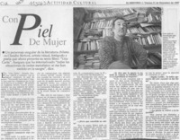Con piel de mujer  [artículo] José Miguel Izquierdo S.