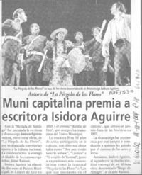 Muni capitalina premia a escritora Isidora Aguirre.