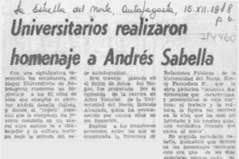 Universitarios realizaron homenaje a Andrés Sabella.