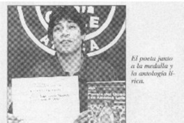 Medalla "César Vallejo" para poeta ariqueño