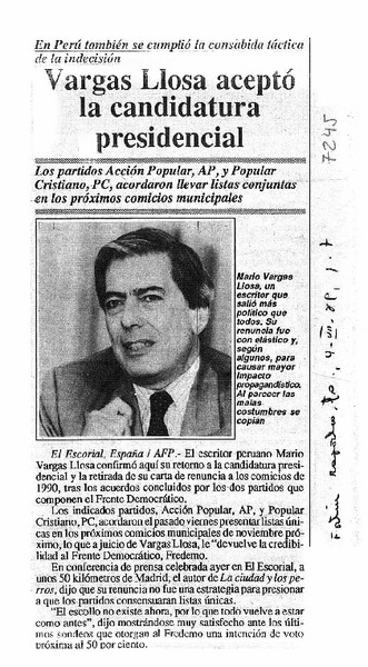 Vargas Llosa aceptó la candidatura presidencial.