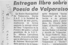 Entregan libro sobre poesía de Valparaíso.