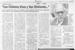 "Los chilenos viven y van olvidando --"  [artículo] Mario Rodríguez O.