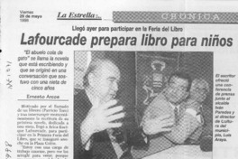 Lafourcade prepara libro para niños  [artículo] Ernesto Arcos.