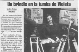Un brindis en la tumba de Violeta  [artículo] Carolina Jiménez.