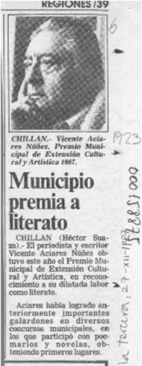 Municipio premia a literato  [artículo] Héctor Suazo.
