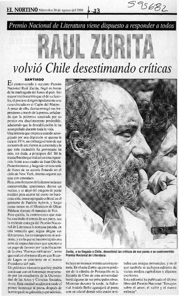 Raúl Zurita volvió Chile desestimando críticas  [artículo]
