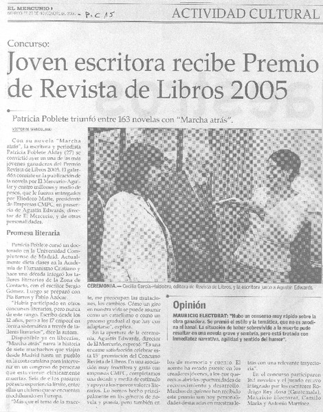 Joven escritora recibe Premio de Revista de Libros 2005.