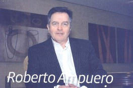 Roberto Ampuero y su otra mujer (entrevista)  [artículo] Claudia andrea Contreras.