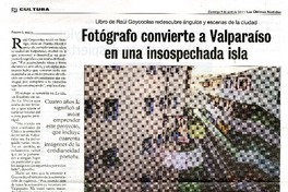 Fotógrafo convierte a Valparaíso en una insospechada isla  [artículo] Fabián Llanca.