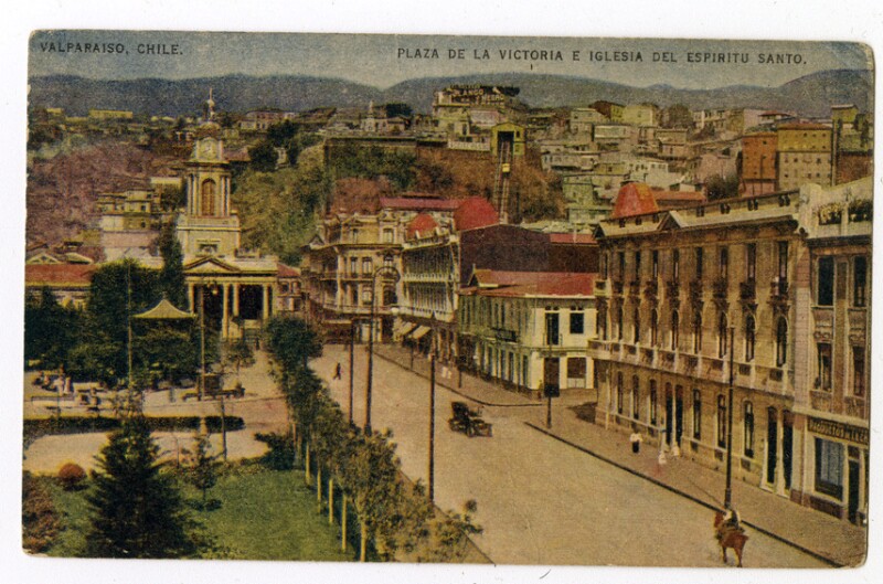 Valparaiso, Chile Plaza de la Victoria e Iglesia del Espíritu Santo  [fotografía] - Biblioteca Nacional Digital de Chile