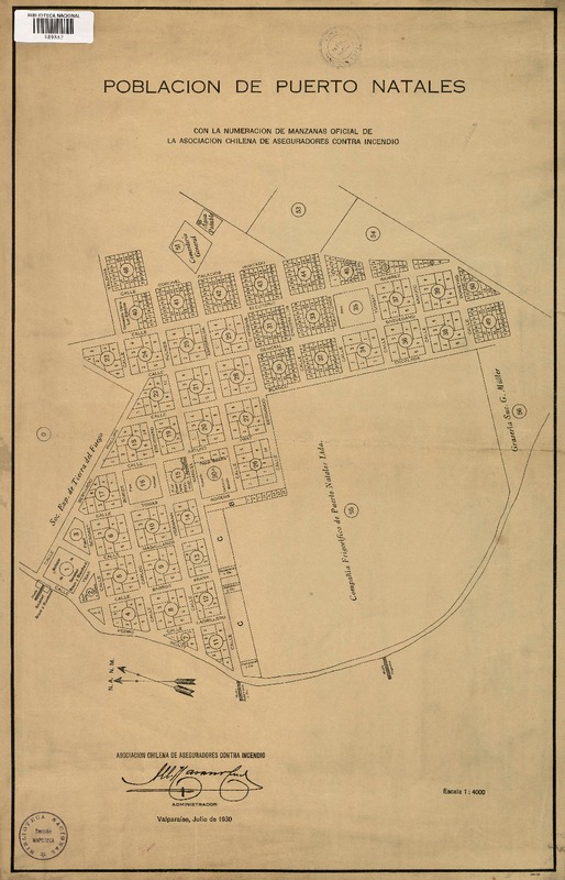 Población de Puerto Natales con la numeración de manzanas oficial [material cartográfico] : de la Asociación Chilena de Aseguradores Contra Incendio.