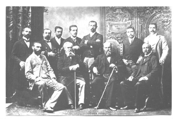 Diego Barros Arana (sentado, 3 de izquierda a derecha)