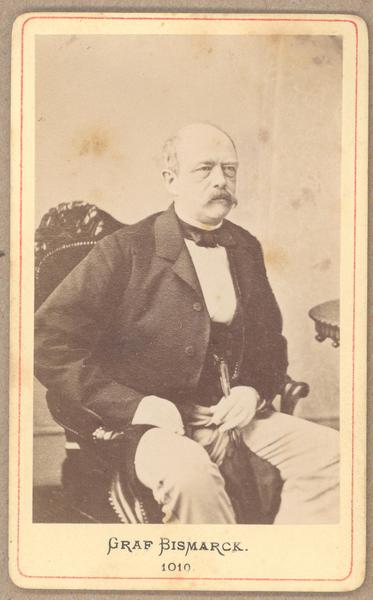 [Graf Otto Von Bismarck, retrato de medio cuerpo]