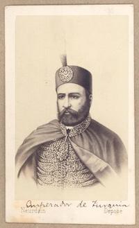 [Emperador de Turquía, Abdul Aziz, retrato de medio cuerpo]