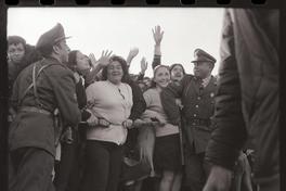 [Talcahuinos reciben al Presidente Allende] : Nave Sierra Maestra en Talcahuano