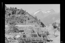 Construcción de bocatoma del río Laja, perteneciente al sistema Antuco