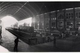 Salida de tren a Valparaíso, Estación Mapocho