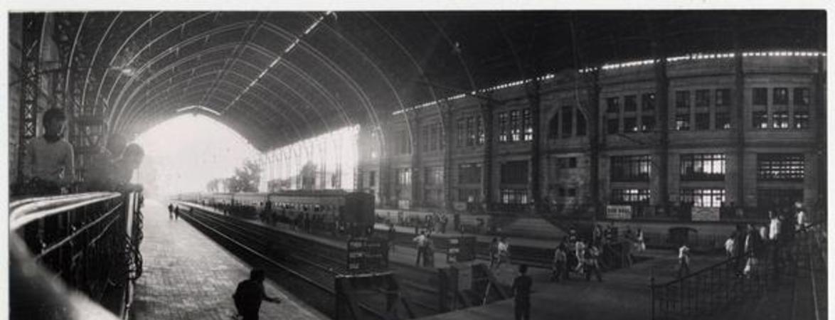 Salida de tren a Valparaíso, Estación Mapocho