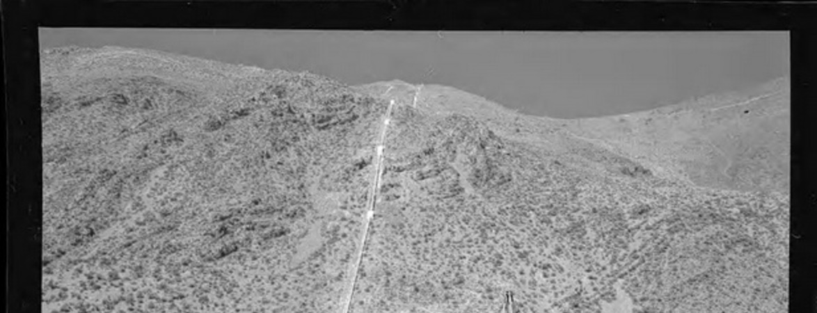 [Patio de alta tensión junto a la casa de máquinas]