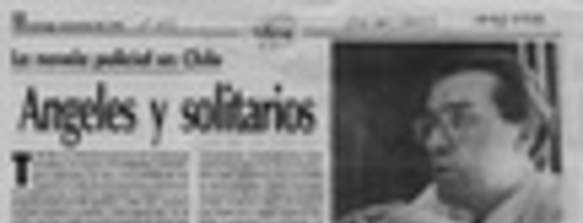 La novela policial en Chile, ángeles y solitarios  [artículo] Ramón Díaz Eterovic.