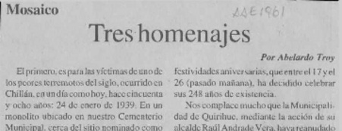 Tres homenajes  [artículo] Abelardo Troy.
