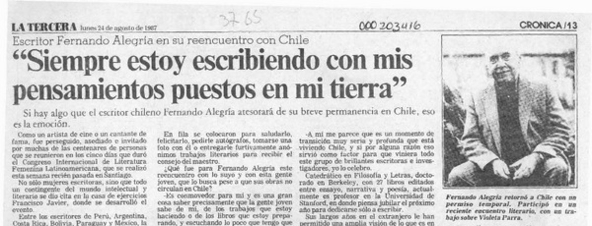 "Siempre estoy escribiendo con mis pensamientos puestos en mi tierra"