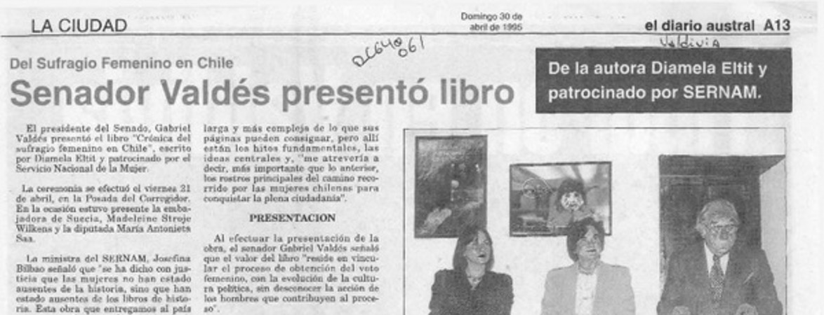 Senador Valdés presentó libro  [artículo].