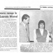 Marina Latorre recoge la huella de Gabriela Mistral.