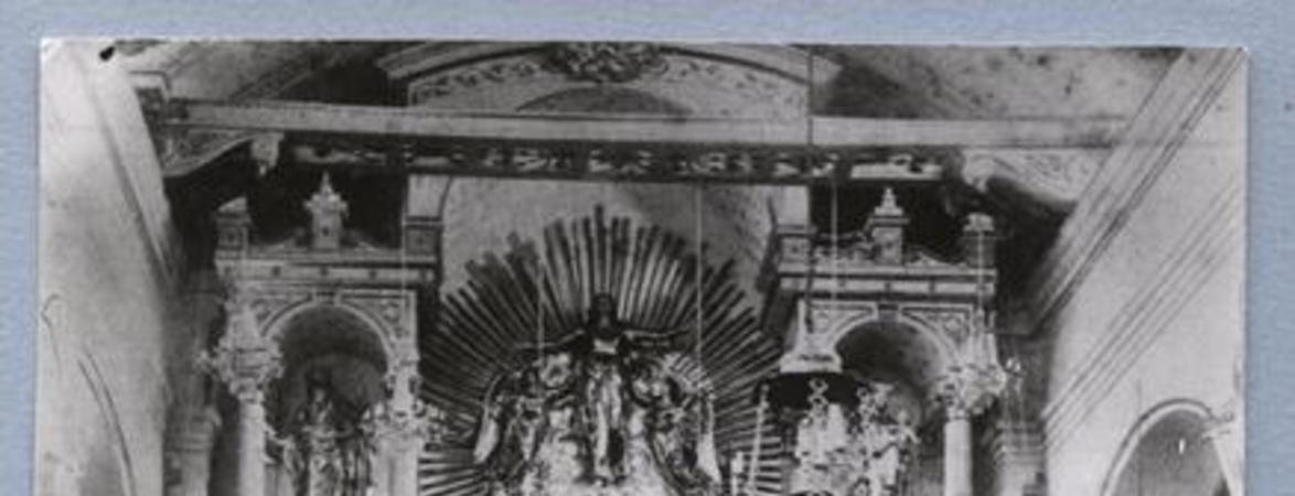 [Altar de iglesia no identificada]