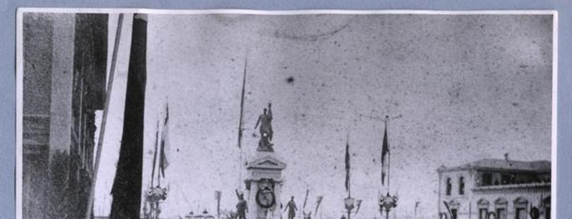 [Discurso del presidente Santa María en homenaje a los héroes del Combate Naval de Iquique, al ser sepultados sus restos en la Cripta de la Marina]