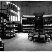 [Biblioteca Nacional. Exposición de material bibliográfico de países]